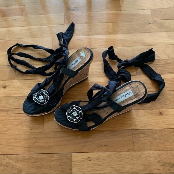 Zigi New York Black Satan Ankle Wrap Wedge Sandals with Silver Rosettes - Picture 5 of 10